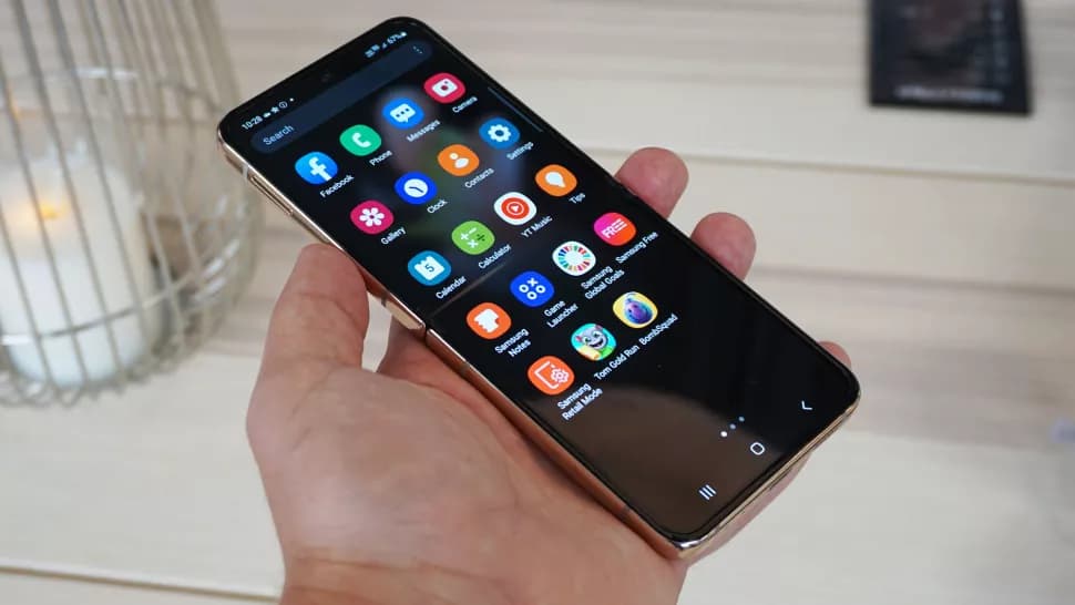 رابط کاربری z flip 4