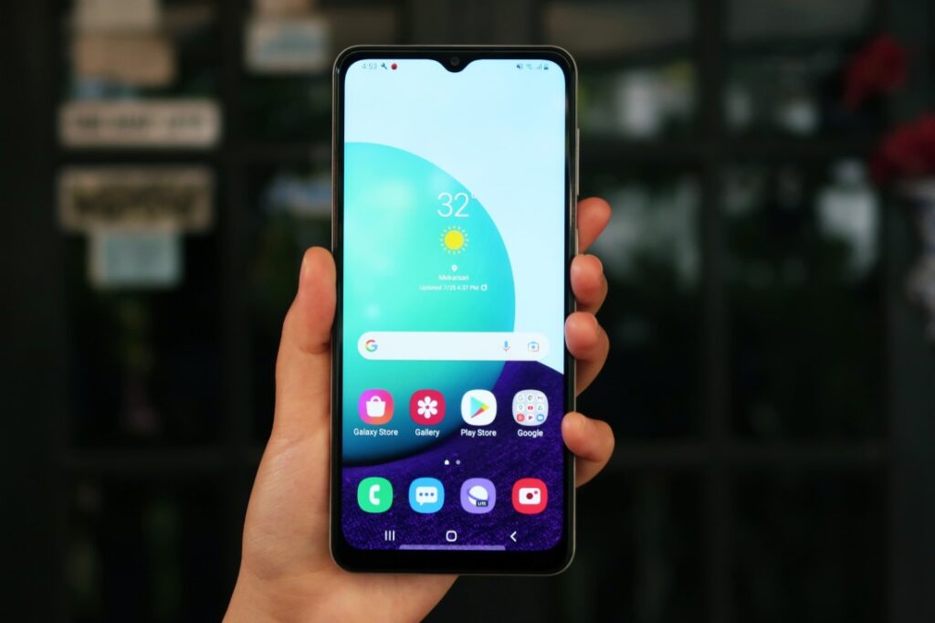 صفحه نمایش گوشی A02