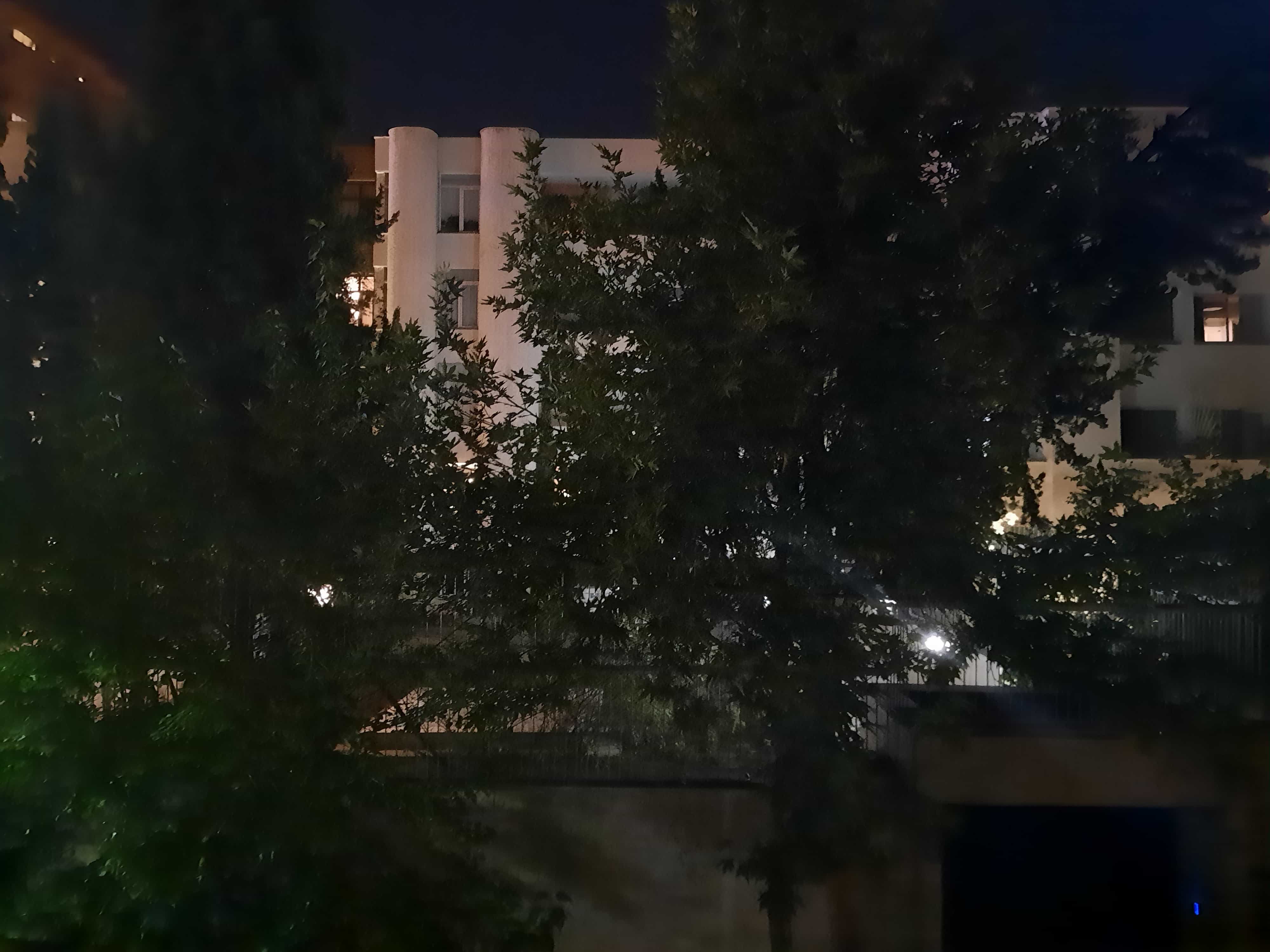 تست دوربین a51 در شب